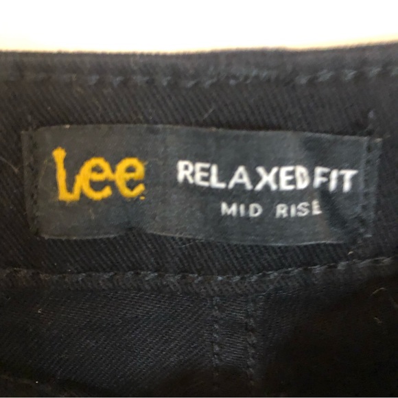 NWOT new Lee Womens Relaxed Fit Mid Rise Size crop black Sz Medium - Picture 6 of 12